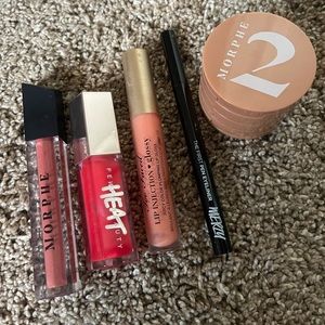 Makeup Bundle set (Lips, Eyeliner, Eyeshadows)